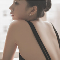女生优雅安静qq头像:喜欢独自忧伤_WWW.TQQA.COM