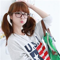 眼镜控气质可爱女生头像:属于我们的烟火_WWW.TQQA.COM