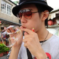 青春少年qq头像_WWW.TQQA.COM