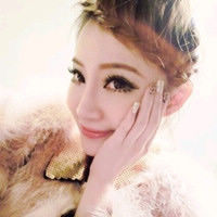 性感露胸女生头像_WWW.TQQA.COM