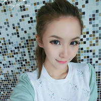 性感露胸女生头像_WWW.TQQA.COM