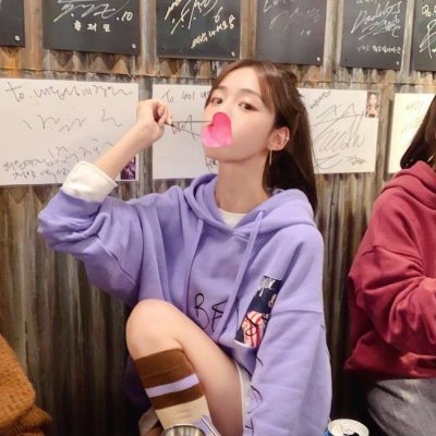 美丽照片女生头像_WWW.TQQA.COM