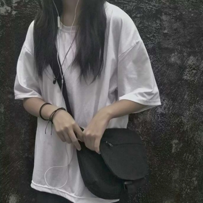 网图女霸气高冷_WWW.TQQA.COM