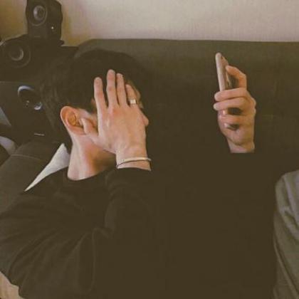 网红头像男高冷_WWW.TQQA.COM