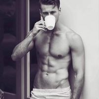 帅大叔男性头像欧美范成熟男人_WWW.TQQA.COM