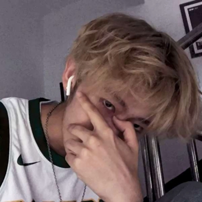 网图男真人头像_WWW.TQQA.COM