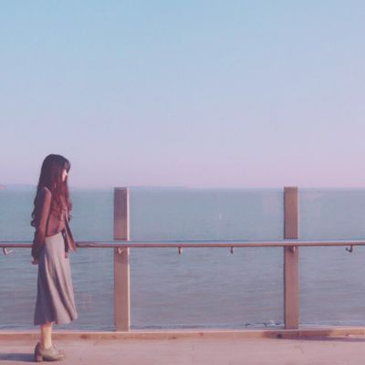 意境情侣头像一男一女一人一张图像大全_WWW.TQQA.COM