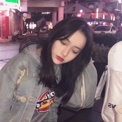 伤感网图女生头像_WWW.TQQA.COM
