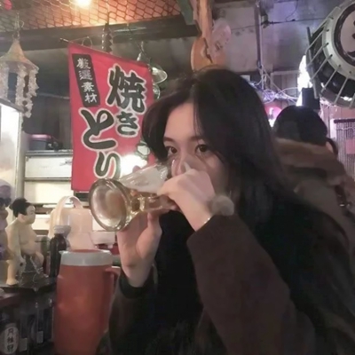 伤感网图女生头像_WWW.TQQA.COM