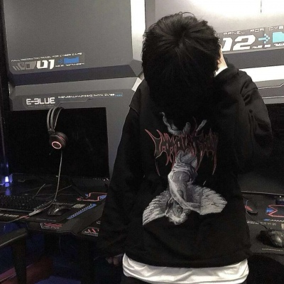 高清帅气的q友乐园男生头像单张精选图片_WWW.TQQA.COM