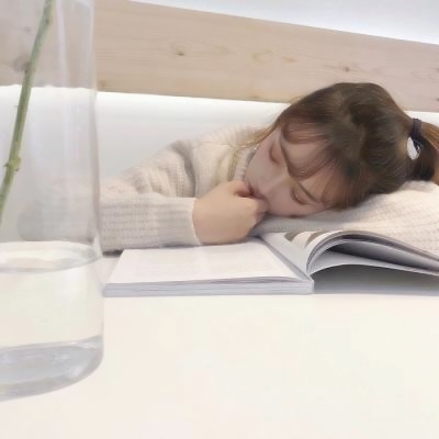 女生侧脸头像图片大全_WWW.TQQA.COM