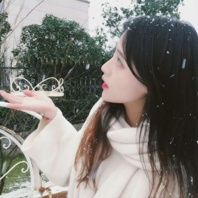 女生侧脸头像图片大全_WWW.TQQA.COM