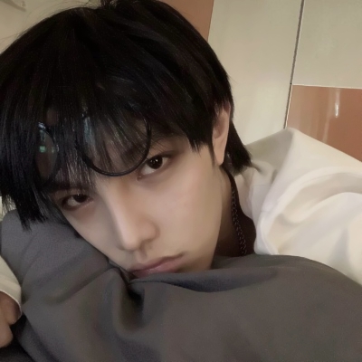 高清帅气的男生照片真实照片头像_WWW.TQQA.COM