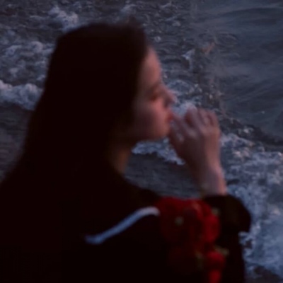 2021痛到心碎的难受的意境头像_WWW.TQQA.COM