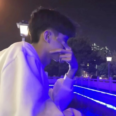 普通帅的男生照片头像_WWW.TQQA.COM