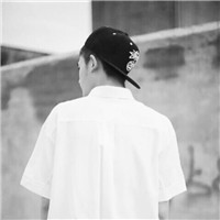 帅气背影男生头像_WWW.TQQA.COM