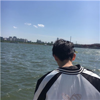 帅气背影男生头像_WWW.TQQA.COM