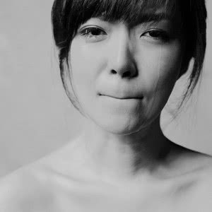 高清唯美难过的伤心流泪的女生头像图片_WWW.TQQA.COM