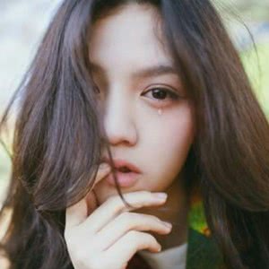 高清唯美难过的伤心流泪的女生头像图片_WWW.TQQA.COM