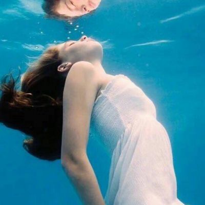 微信头像唯美女_WWW.TQQA.COM