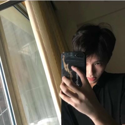 高清帅气的手机摄影头像男生图片_WWW.TQQA.COM