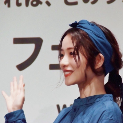 网图女生甜美头像_WWW.TQQA.COM