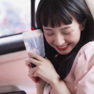 网图女生甜美头像_WWW.TQQA.COM