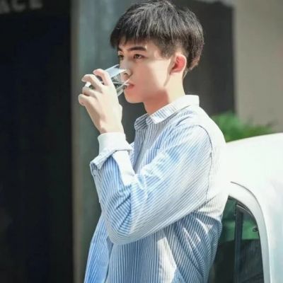 很帅的头像_WWW.TQQA.COM