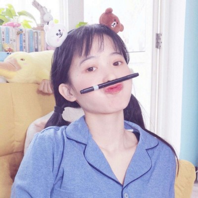 高清大图闺蜜头像12张_WWW.TQQA.COM