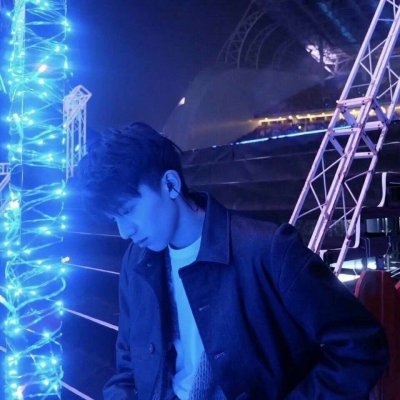 男生颓废头像_WWW.TQQA.COM