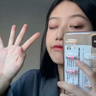 超有个性酷酷的女生微信头像_WWW.TQQA.COM