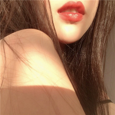 成熟性感美丽小姐姐头像高清_WWW.TQQA.COM