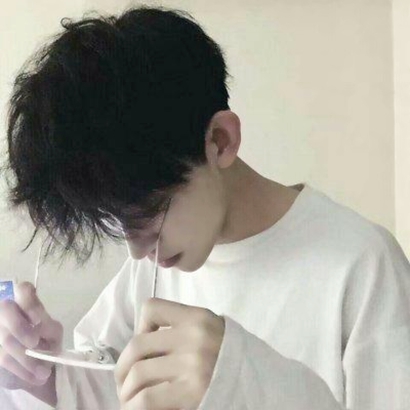 男生帅气网图头像_WWW.TQQA.COM