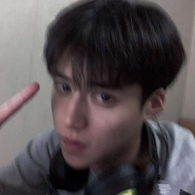 高清好看的帅气男生图片真人照片_WWW.TQQA.COM