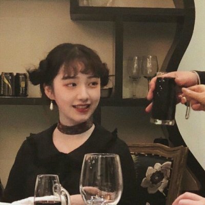 美女现实中的生活照头像_WWW.TQQA.COM