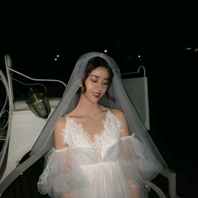 美女现实中的生活照头像_WWW.TQQA.COM