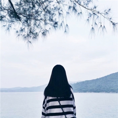 高清好看的唯美头像图片女生背影_WWW.TQQA.COM