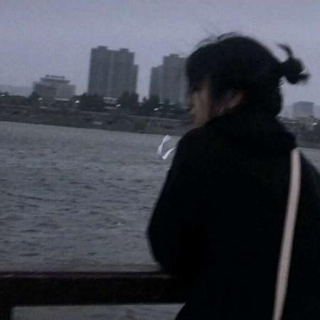 霸气高冷伤感女生头像_WWW.TQQA.COM