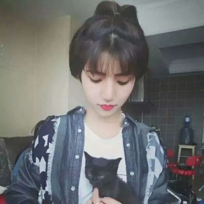 高清好看的短发女神气质头像图片_WWW.TQQA.COM