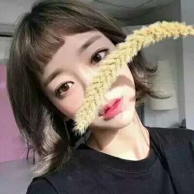 高清好看的短发女神气质头像图片_WWW.TQQA.COM