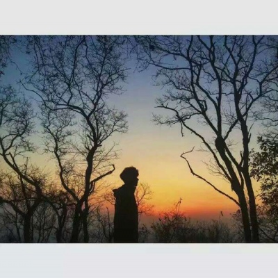 QQ个性情侣头像背影_WWW.TQQA.COM