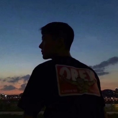 微信成熟男头像_WWW.TQQA.COM