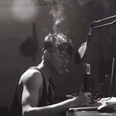 微信成熟男头像_WWW.TQQA.COM