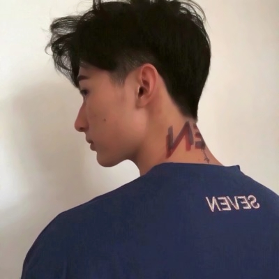 微信成熟男头像_WWW.TQQA.COM